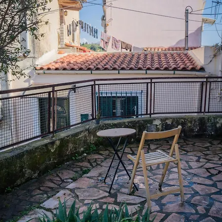 Oliana's Luxury House Apartament Mantouki