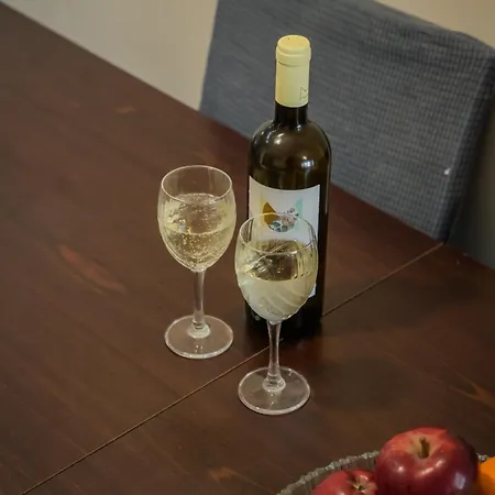 Oliana's Luxury House Апартаменты Mantouki